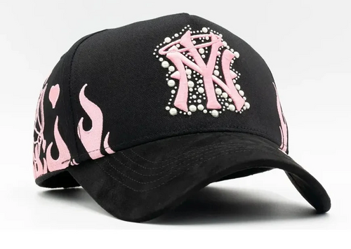 31 Hats NY Pearls in love