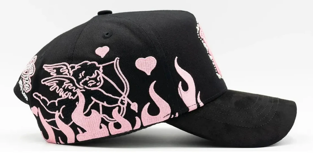 31 Hats NY Pearls in love